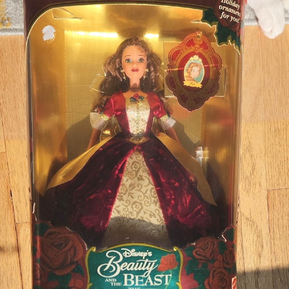 Holiday Princess Belle Beauty & The Beast The Enchanted Christmas Mattel 16710